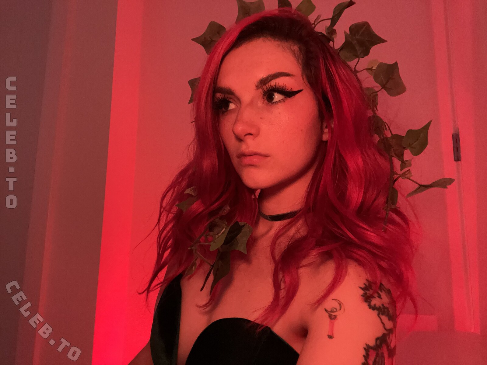 Busy B Asmr nude photo 7