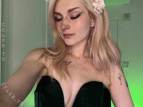 Busy B Asmr nude photo 1932