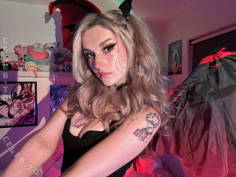 Busy B Asmr nude photo 1500