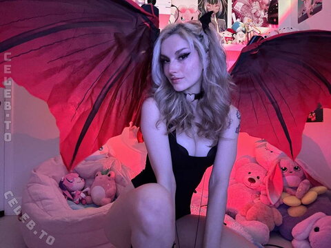 Busy B Asmr nude photo 1492