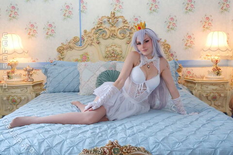 Busy B Asmr nude photo 1288