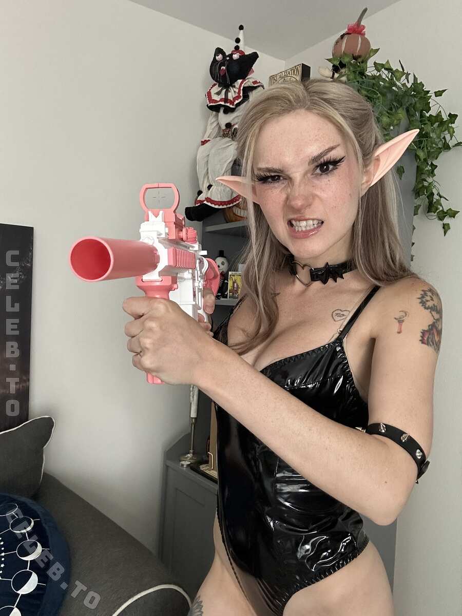 Busy B Asmr nude photo 5