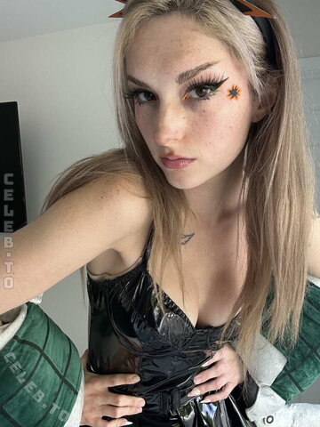 Busy B Asmr nude photo 1098