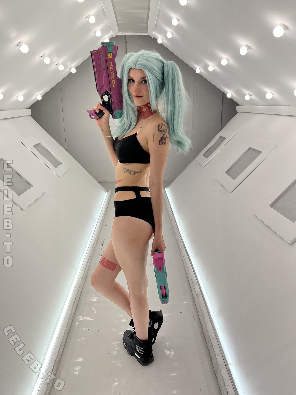 Busy B Asmr nude photo 9