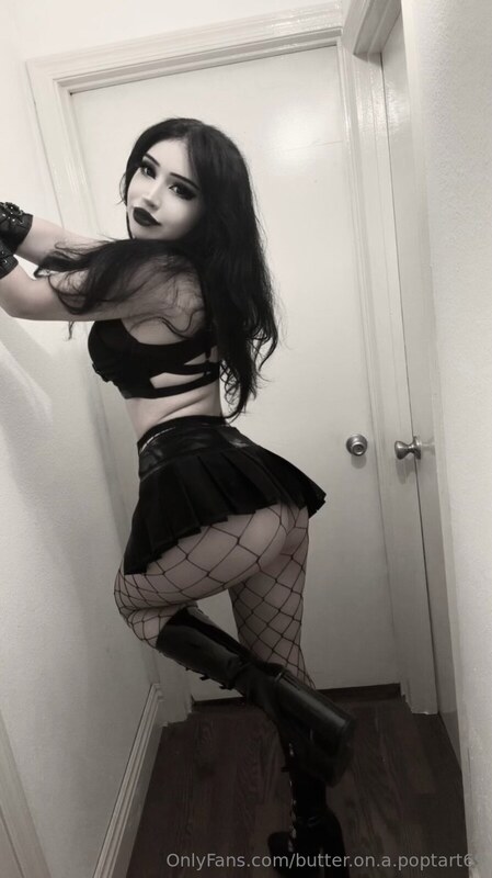 Butter.on.a.poptart69 nude photo 8