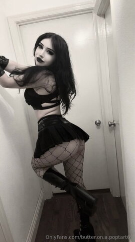 Butter.on.a.poptart69 nude photo 12