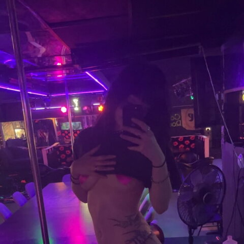 c0keitgirl Hot (1 photo)