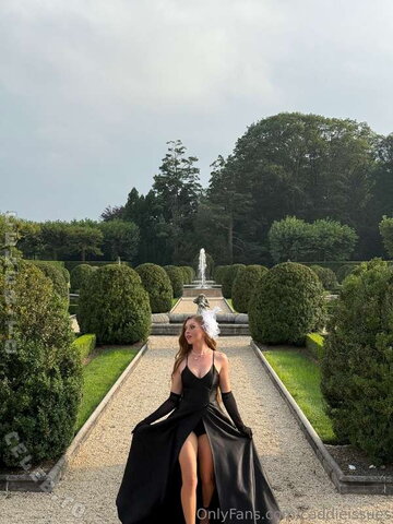 Caddieissues nude photo 17