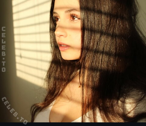 Cait ASMR photo 1