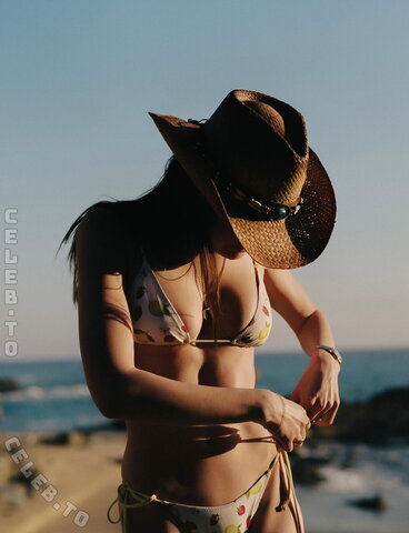 Caitlin Erin O nude photo 4