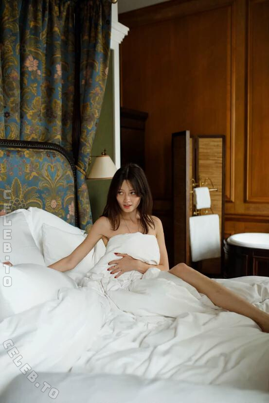 Caitlin Erin O nude photo 3