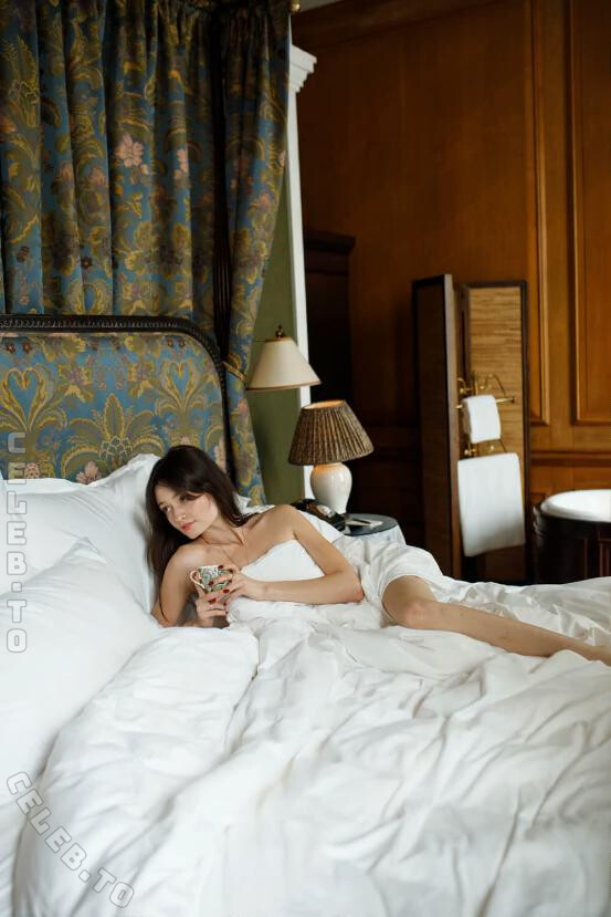 Caitlin Erin O nude photo 4