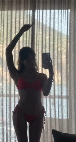 Caitlin Erin O nude photo 1