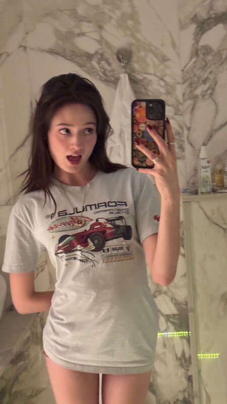 Caitlin Erin O'Neill nude photo 9