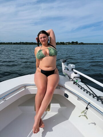 Caitlyn Wrang nude photo 1