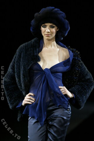 Caitriona Balfe nude photo 1