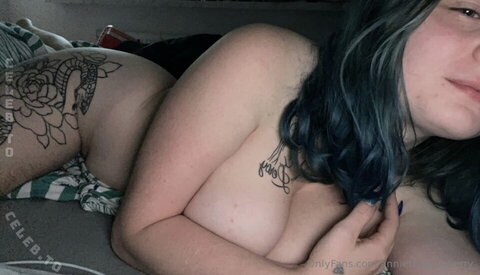Callm3.anne nude photo 8