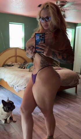 Camcamexclusive nude photo 7