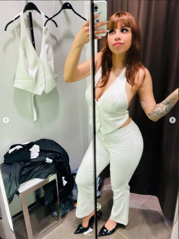 Cami espinosa nude photo 1