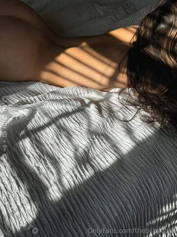 Camila Cruz nude photo 10