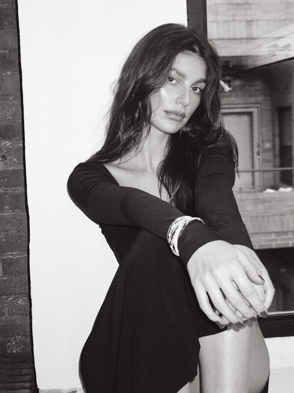 Camila Morrone nude photo 9