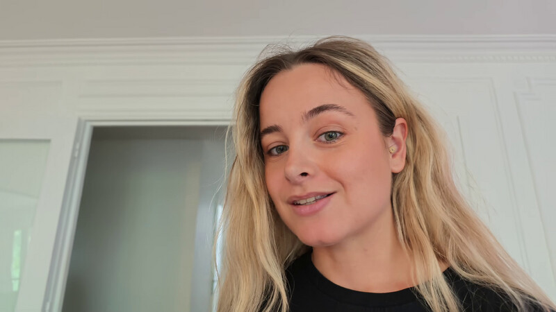 Camille LV nude photo 14