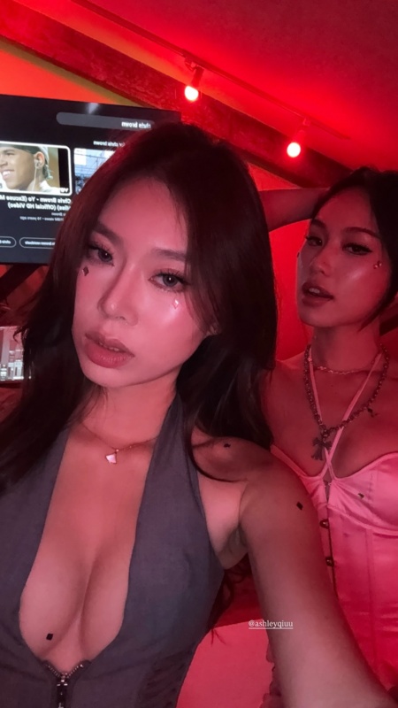 Camyyangg nude photo 2