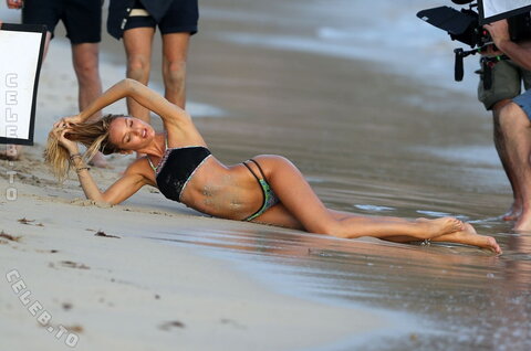 Candice Swanepoel nude photo 39