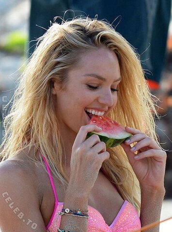 Candice Swanepoel nude photo 34