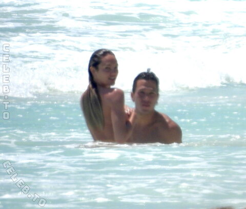 Candice Swanepoel nude photo 11