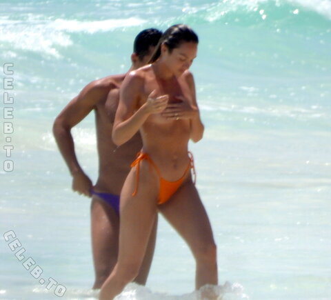 Candice Swanepoel nude photo 8