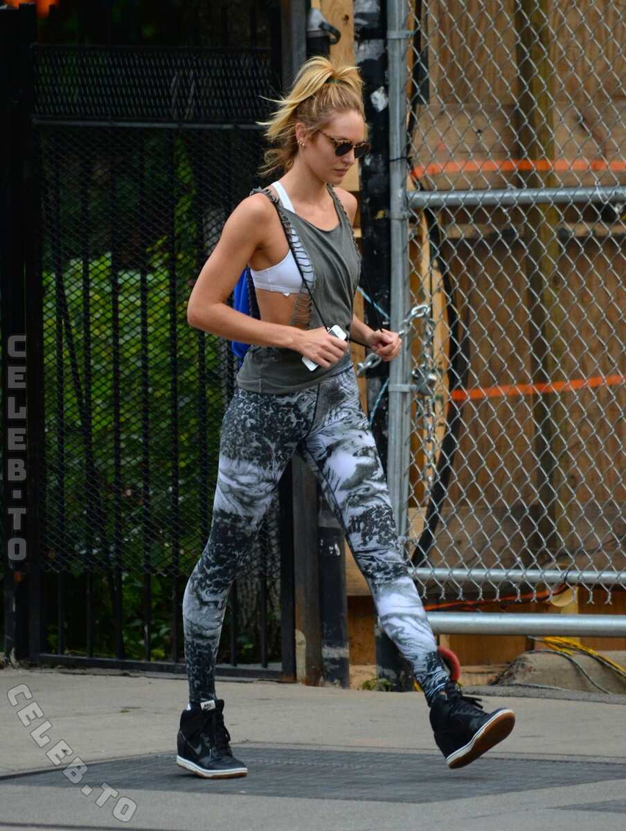 Candice Swanepoel nude photo 10