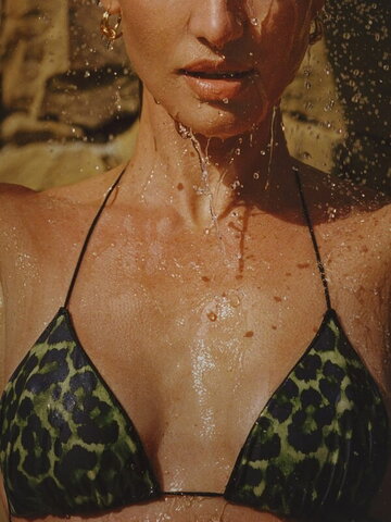 Candice Swanepoel nude photo 17