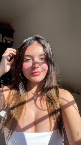 candpaez nude photo 9