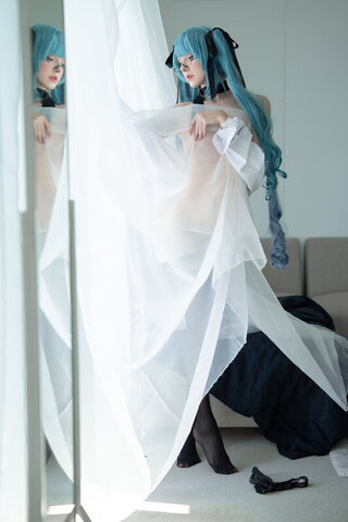 Candy ball nude photo 12