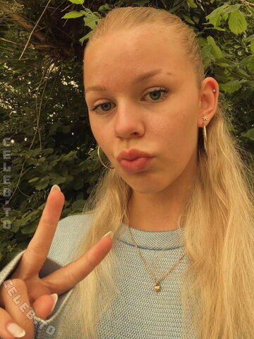 Cara_lb photo 5
