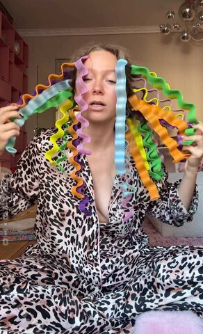 Caramella nude photo 3
