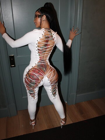 Cardi B New (3 photos)