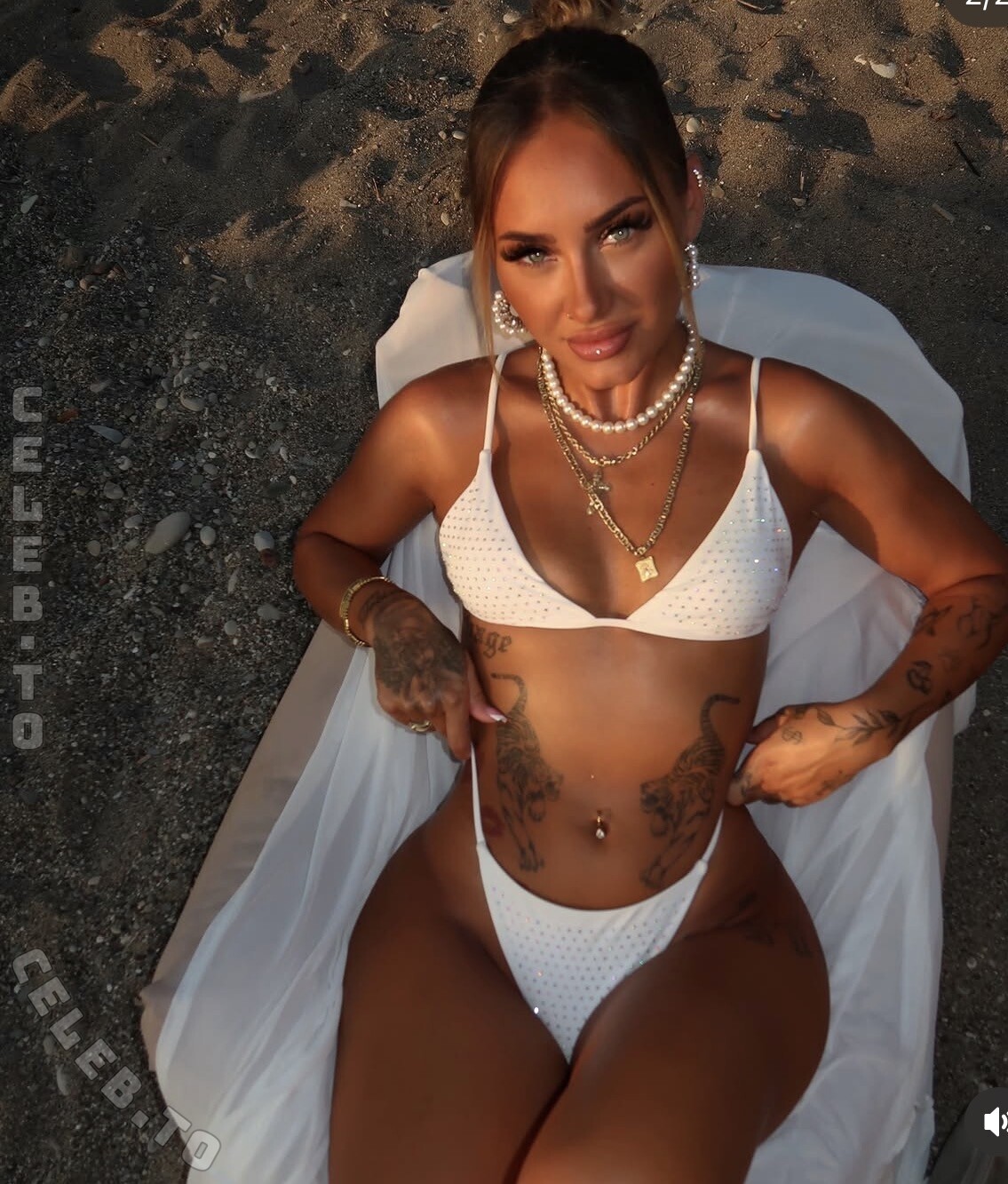 Carina.nl nude photo 4