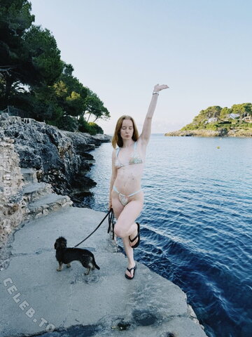 Carla Zombek photo 4