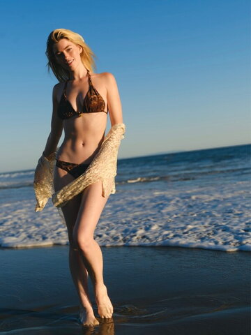 Carlie Whalen nude photo 13