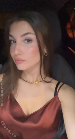 Carlota Valiente nude photo 9