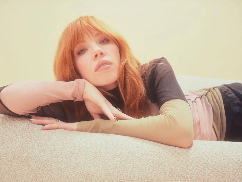 Carly Rae Jepsen nude photo 8