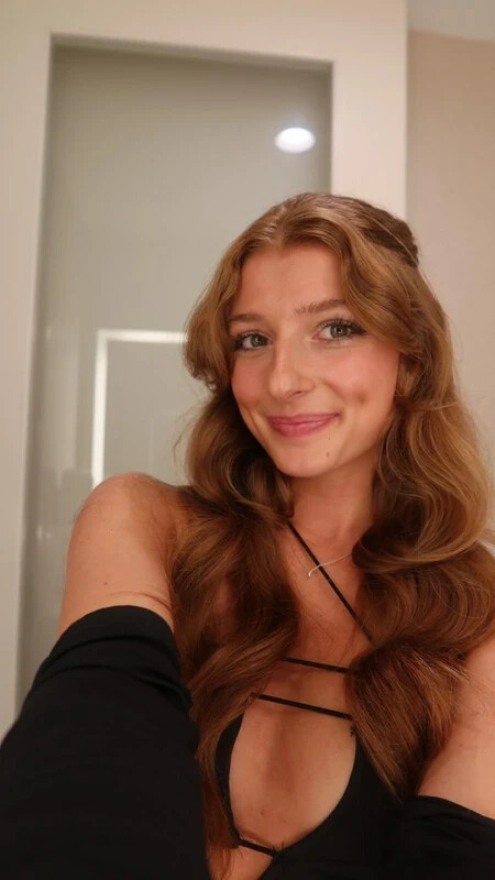 Carmela nude photo 15