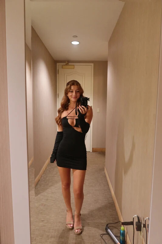 Carmela nude photo 17