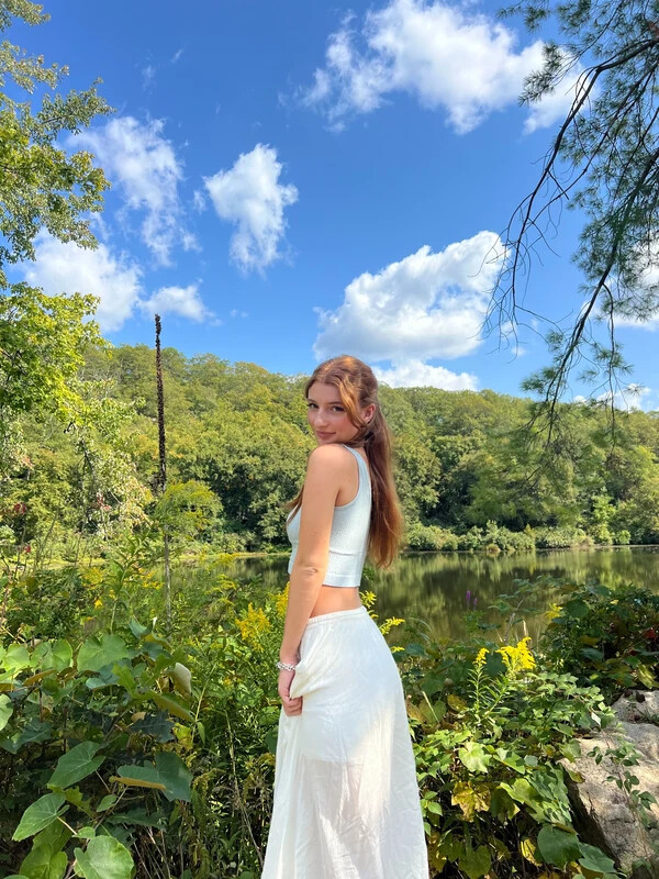 Carmela nude photo 27
