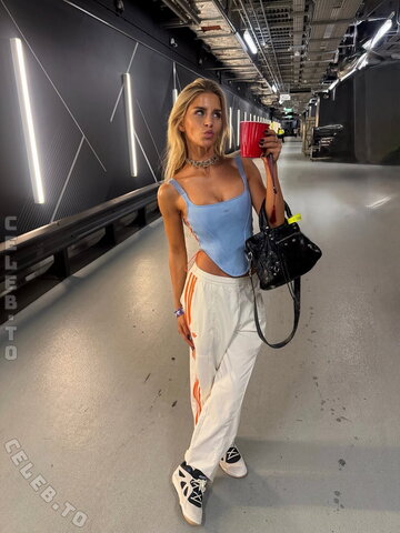 Caro Daur – --> Download Click here