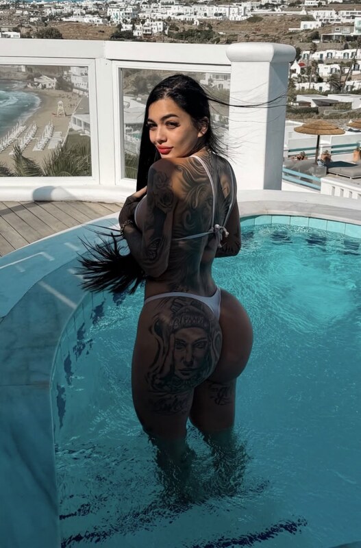 Carol Mourah nude photo 20