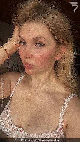 Carolin Groß nude photo 27