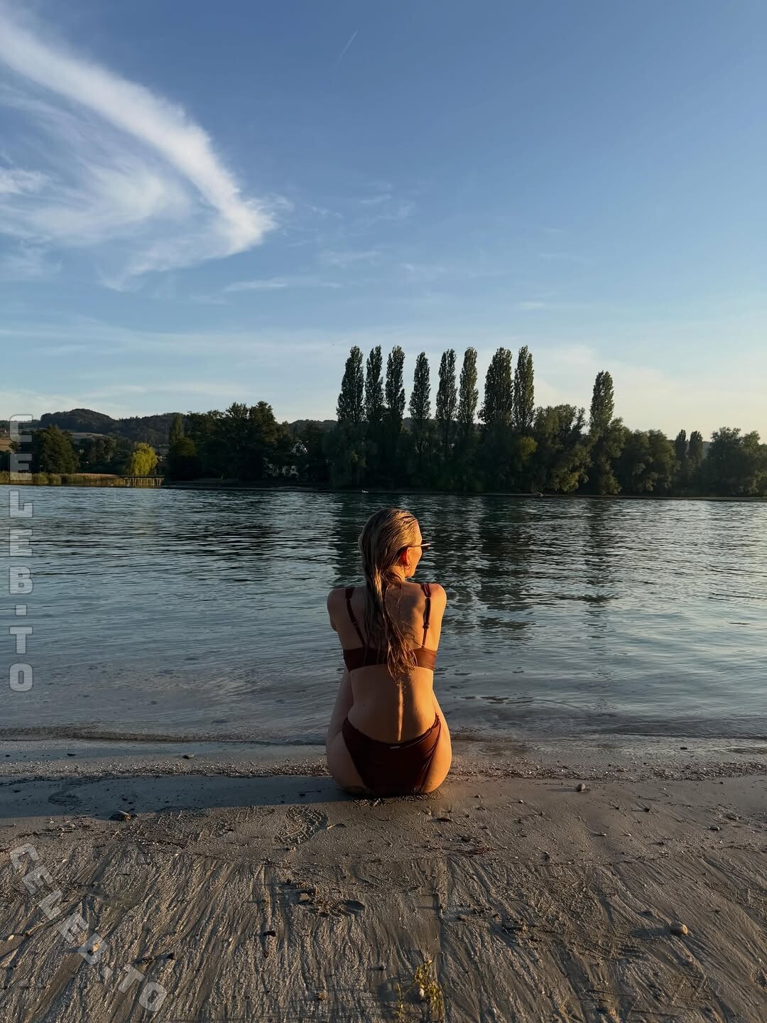 Carolin Niemczyk nude photo 3